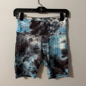 blue tie dye butt scrunch workout biker shorts
